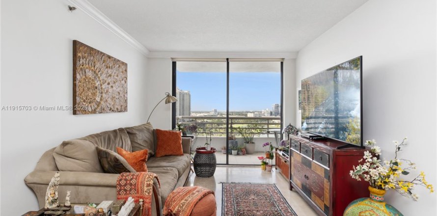 Condominio en Aventura, Florida, 2 dormitorios  № 2016227