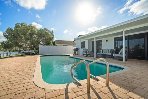 Villa ou maison à vendre à Deerfield Beach, Floride: 3 chambres, 190.26 m2 № 2185910 - photo 29