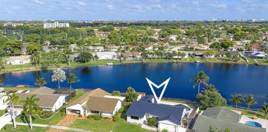 Villa ou maison à Deerfield Beach, Floride 3 chambres, 190.26 m2 № 2185910