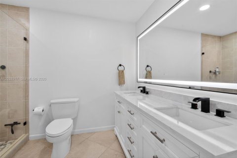 Villa ou maison à vendre à Deerfield Beach, Floride: 3 chambres, 190.26 m2 № 2185910 - photo 26