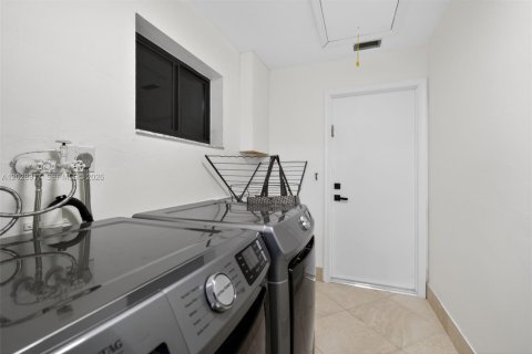 Villa ou maison à vendre à Deerfield Beach, Floride: 3 chambres, 190.26 m2 № 2185910 - photo 18