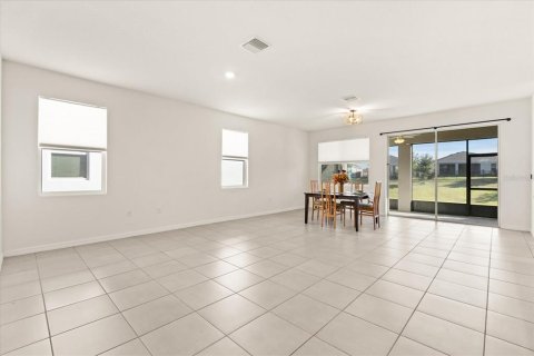 Villa ou maison à vendre à Wildwood, Floride: 3 chambres, 168.15 m2 № 2156128 - photo 11