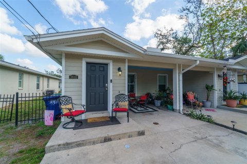 Appartement à louer à Tampa, Floride: 2 chambres, 215.53 m2 № 1913028 - photo 1