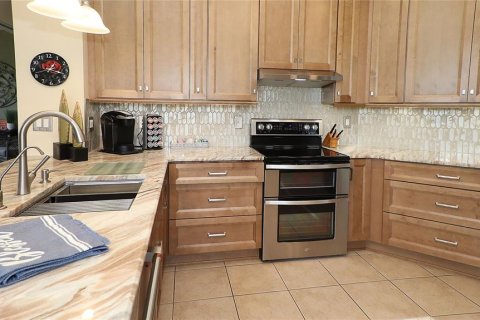 House in Ocala, Florida 3 bedrooms, 188.59 sq.m. № 1905561 - photo 11