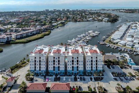 Condominio en venta en Venice, Florida, 3 dormitorios, 167.41 m2 № 1906306 - foto 1