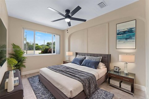 Propiedad comercial en Hollywood, Florida 1 dormitorio, 16.44 m2 № 1982360