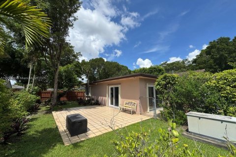 House in Miami Lakes, Florida 4 bedrooms, 173.17 sq.m. № 1822034 - photo 19