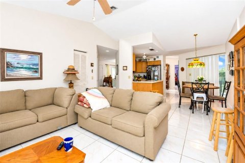 Villa ou maison à vendre à Punta Gorda, Floride: 3 chambres, 163.6 m2 № 2410646 - photo 25