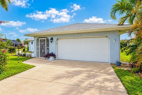 Villa ou maison à vendre à Punta Gorda, Floride: 3 chambres, 163.6 m2 № 2410646 - photo 2