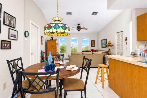 Villa ou maison à vendre à Punta Gorda, Floride: 3 chambres, 163.6 m2 № 2410646 - photo 15