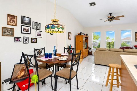 Villa ou maison à vendre à Punta Gorda, Floride: 3 chambres, 163.6 m2 № 2410646 - photo 14
