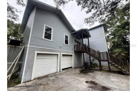 House in Oldsmar, Florida 3 bedrooms, 184.88 sq.m. № 2416520