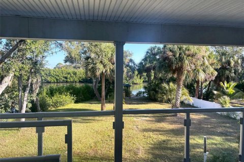 Villa ou maison à vendre à Oldsmar, Floride: 3 chambres, 184.88 m2 № 2416520 - photo 6