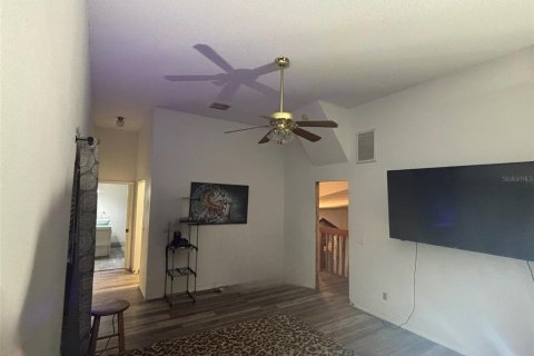 Villa ou maison à vendre à Oldsmar, Floride: 3 chambres, 184.88 m2 № 2416520 - photo 13