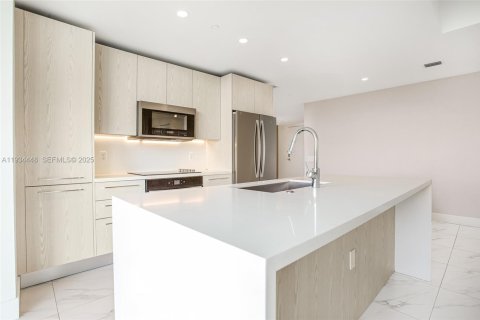 Condo in Sunrise, Florida, 3 bedrooms  № 2035589 - photo 14