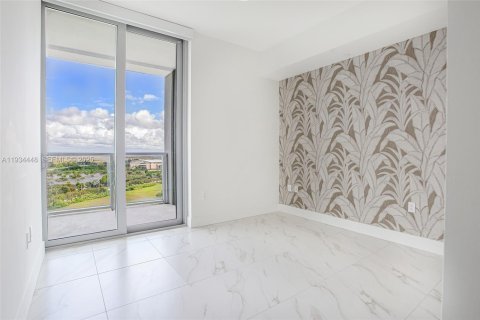 Condo in Sunrise, Florida, 3 bedrooms  № 2035589 - photo 16