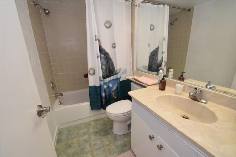 Condo in Sarasota, Florida, 1 bedroom  № 1424825 - photo 14