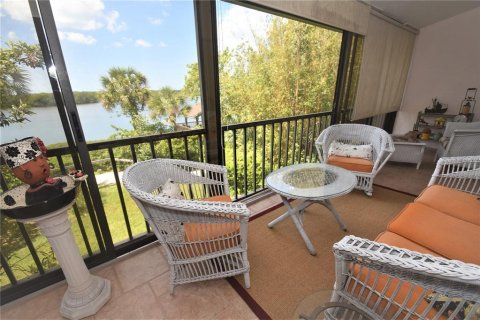 Condo in Sarasota, Florida, 1 bedroom  № 1424825 - photo 10