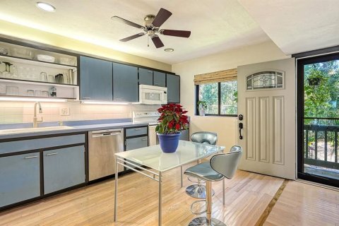 Condo in Sarasota, Florida, 1 bedroom  № 1424825 - photo 4