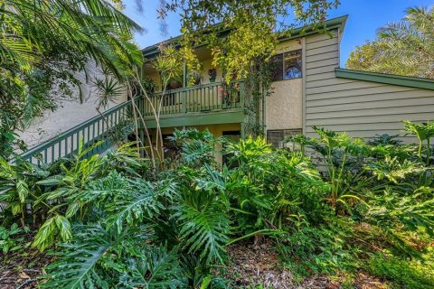 Condo in Sarasota, Florida, 1 bedroom  № 1424825 - photo 1
