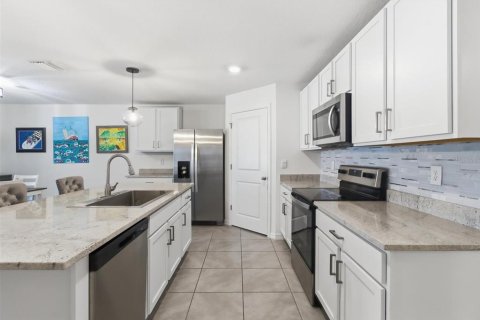 Villa ou maison à vendre à Beverly Hills, Floride: 4 chambres, 169.83 m2 № 2430519 - photo 19