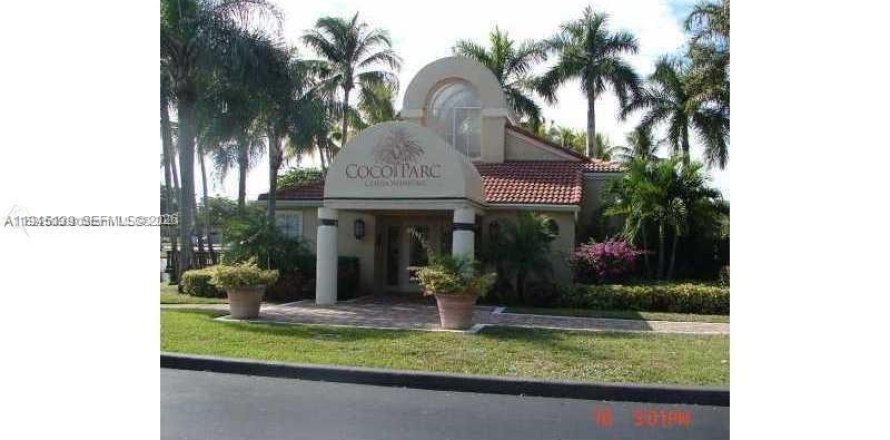 Condo in Coconut Creek, Florida, 2 bedrooms  № 2001480