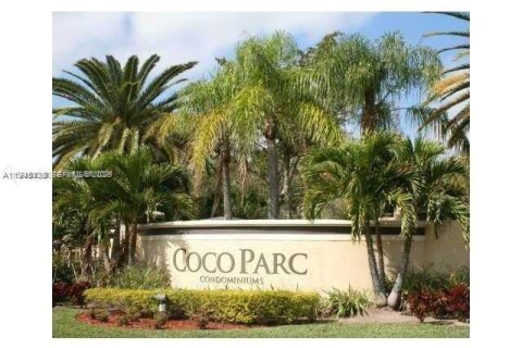 Condo in Coconut Creek, Florida, 2 bedrooms  № 2001480 - photo 2