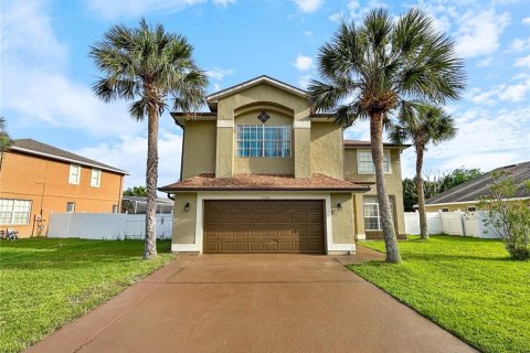 House in Orlando, Florida 4 bedrooms, 277.59 sq.m. № 2196120