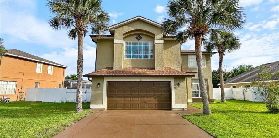 House in Orlando, Florida 4 bedrooms, 277.59 sq.m. № 2196120