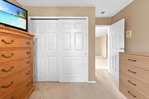 House in Orlando, Florida 4 bedrooms, 277.59 sq.m. № 2196120 - photo 27