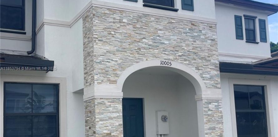 Таунхаус в Майами, Флорида 3 спальни, 126.53м2 № 1962665