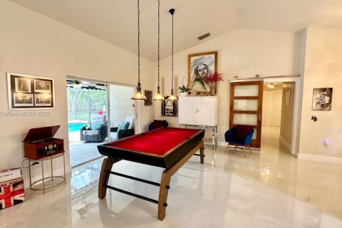 Снять в аренду виллу или дом в Хомстед, Флорида 4 спальни, 189.52м2, № 1931689 - фото 22