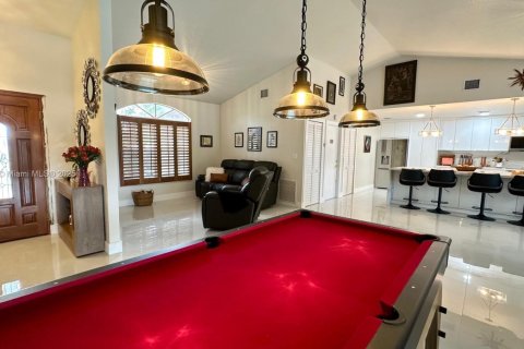 Снять в аренду виллу или дом в Хомстед, Флорида 4 спальни, 189.52м2, № 1931689 - фото 20