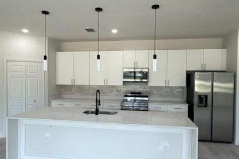 Casa en alquiler en North Port, Florida, 4 dormitorios, 185.8 m2 № 2093039 - foto 3