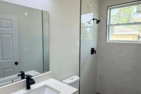 Casa en alquiler en North Port, Florida, 4 dormitorios, 185.8 m2 № 2093039 - foto 6