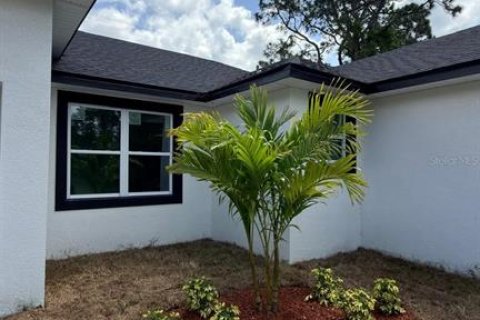 Casa en alquiler en North Port, Florida, 4 dormitorios, 185.8 m2 № 2093039 - foto 2