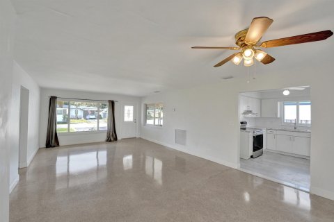 Villa ou maison à vendre à Fort Lauderdale, Floride: 3 chambres, 143.35 m2 № 2087470 - photo 4
