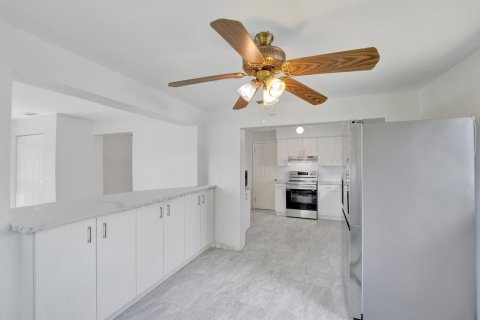 Villa ou maison à vendre à Fort Lauderdale, Floride: 3 chambres, 143.35 m2 № 2087470 - photo 10