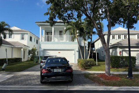 House in Homestead, Florida 4 bedrooms, 163.69 sq.m. № 2052979 - photo 2