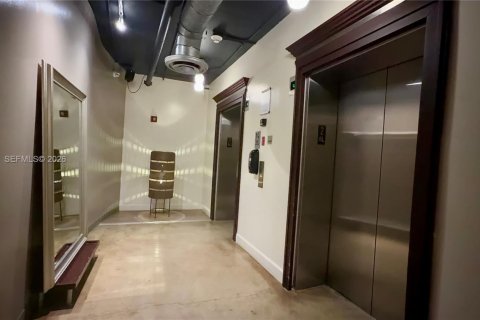 Condominio en venta en Miami, Florida, 2 dormitorios, 85.93 m2 № 2043784 - foto 26