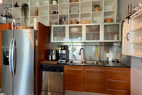 Condominio en venta en Miami, Florida, 2 dormitorios, 85.93 m2 № 2043784 - foto 14