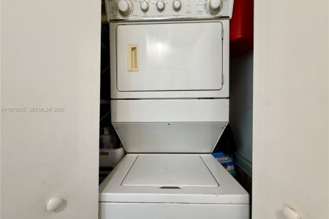 Condominio en venta en Miami, Florida, 2 dormitorios, 85.93 m2 № 2043784 - foto 17