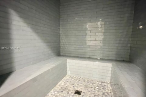 Condominio en venta en Miami, Florida, 2 dormitorios, 85.93 m2 № 2043784 - foto 23