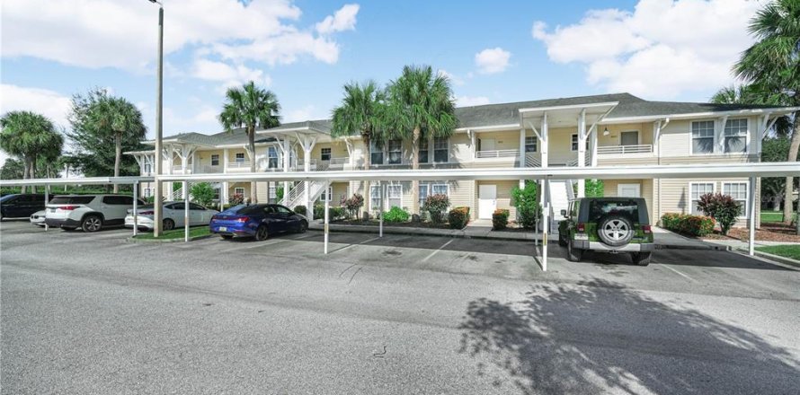 Condominio en Mulberry, Florida, 2 dormitorios  № 1917930
