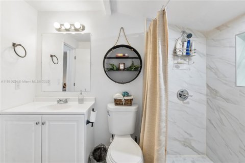 House in Miami, Florida 4 bedrooms, 150.69 sq.m. № 1766582 - photo 25