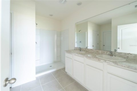 House in Haines City, Florida 4 bedrooms, 173.45 sq.m. № 1515992 - photo 9