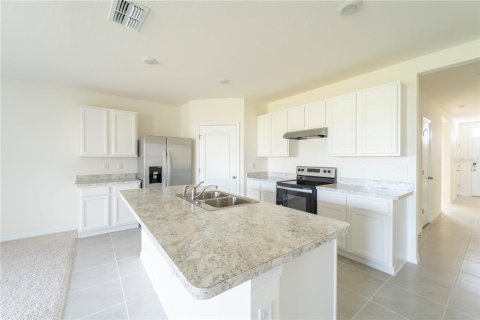 House in Haines City, Florida 4 bedrooms, 173.45 sq.m. № 1515992 - photo 14