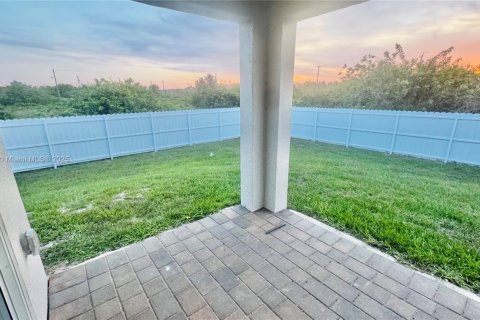 House in LaBelle, Florida 4 bedrooms № 1960080 - photo 12