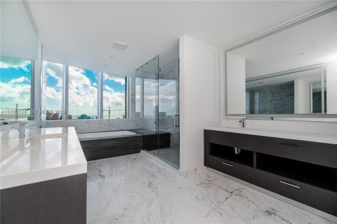 Купить кондоминиум в Майами, Флорида 4 спальни, 357.86м2, № 1982109 - фото 14