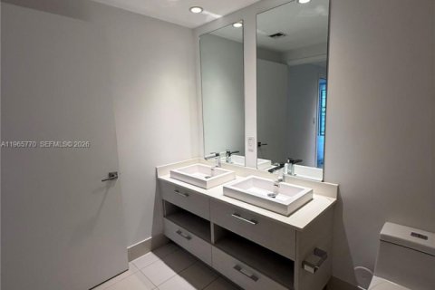 Copropriété à louer à Miami, Floride: 1 chambre, 68.93 m2 № 2027388 - photo 13